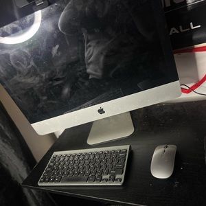 Apple iMac (desktop computer)